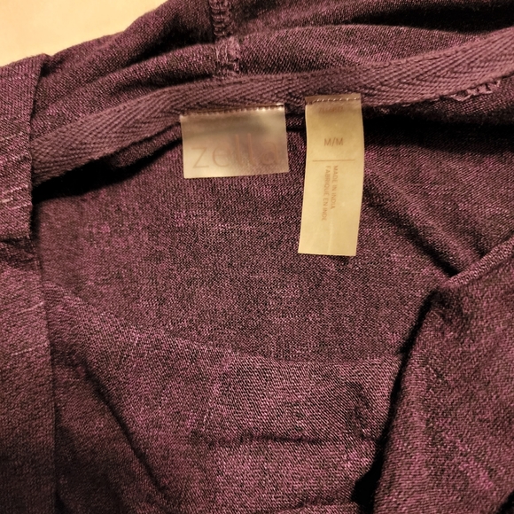 Top - Picture 2 of 2